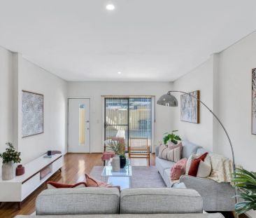 Modern 3-Bedroom Townhouse in the Heart of Mawson Lakes - Photo 2