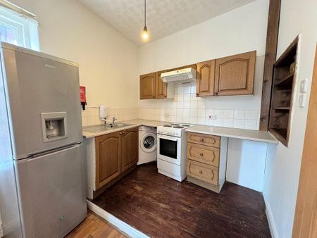 Studio to rent - Photo 3