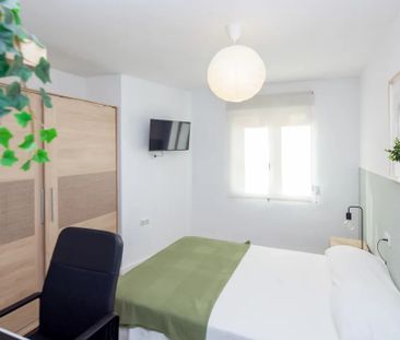 Carrer del Doctor Manuel Candela, Valencia, Valencian Community 46021 - Photo 4