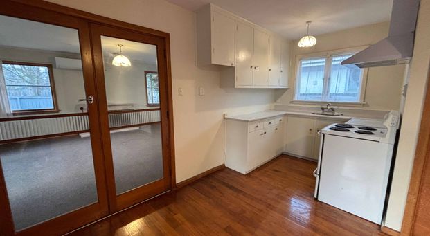 10 Waiau Street, Cracroft - Photo 1