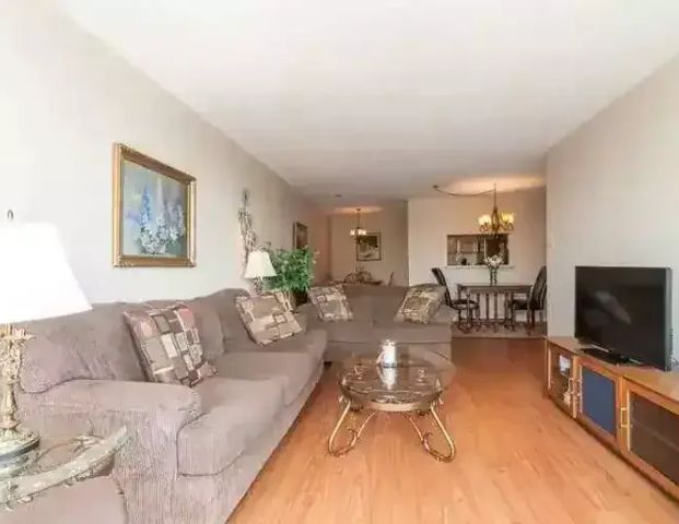 Wonderful KEMPENFELT Bay Superb Condo! | 65 Ellen Street, Barrie - Photo 1