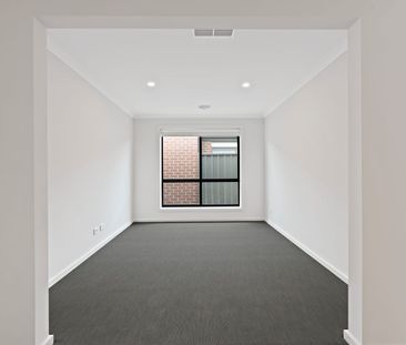 Modern Family Home in Corio - Photo 4