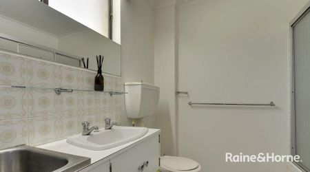 2/24 Hamilton Street, West Hobart, TAS 7000 - Photo 5