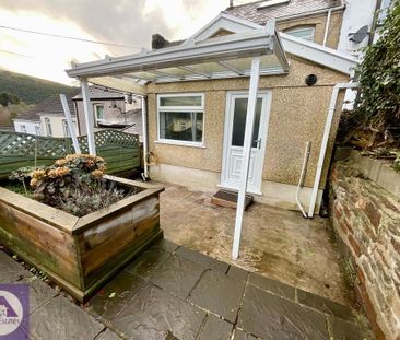 3 bedroom terraced house to rent - Photo 6