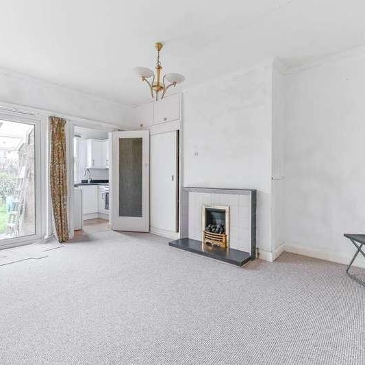 Benhilton Gardens, Sutton, SM1 - Photo 1