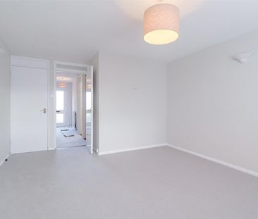 A 2 Bedroom Flat in Central Cheltenham GL53 7RB - Photo 6