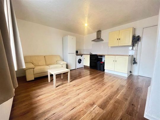 1 bedroom apartment to rent - Photo 1