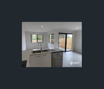 Spacious 3 Bedroom home - Photo 3