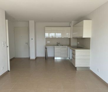 Location Appartement 3 pièces 57m² - Photo 3