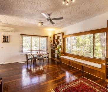 4 Bedroom, 2 Bathroom Home with a Pool - Photo 1