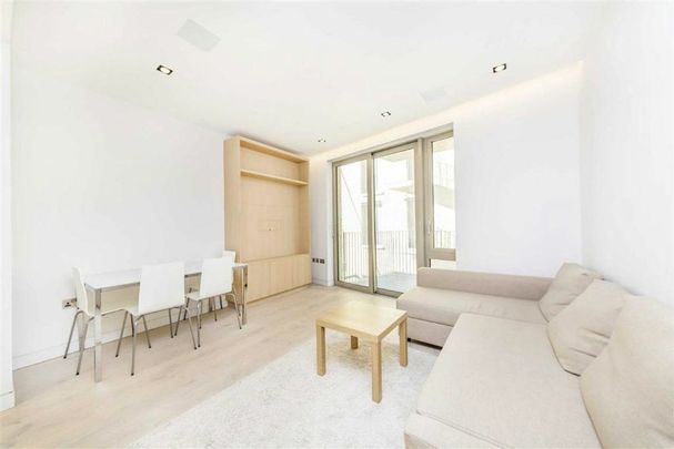 Duchess Walk, One Tower Bridge, SE1 - Photo 1