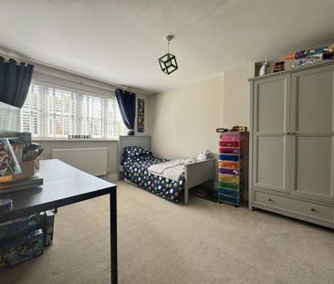 4 bedroom detached house to rent - Photo 5