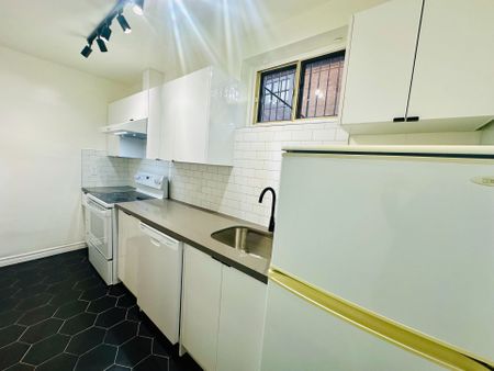 For Lease - 5 High Park Boulevard Unit# A1, Toronto, Ontario - Photo 5