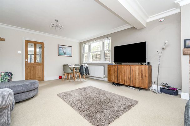 Maybury Hill, Woking, Surrey, GU22 8AB - Photo 1