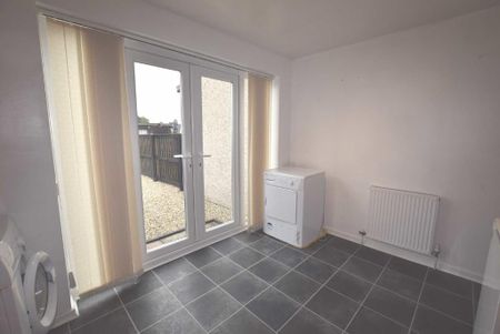 2 bedroom terraced house to rent - Photo 2