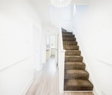 3 bedroom house to rent - Photo 3