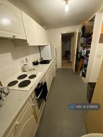 1 bedroom flat to rent - Photo 5