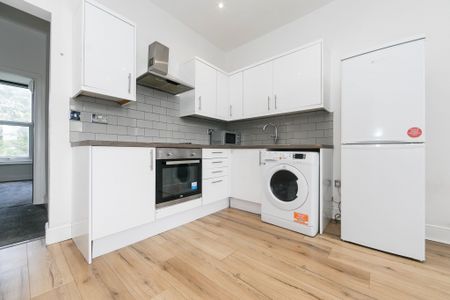 Flat 5, 27 Richmond Road, Headingley, Leeds - Photo 5