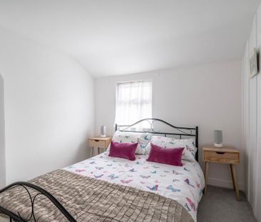 2 bedroom terraced house to rent - Photo 5