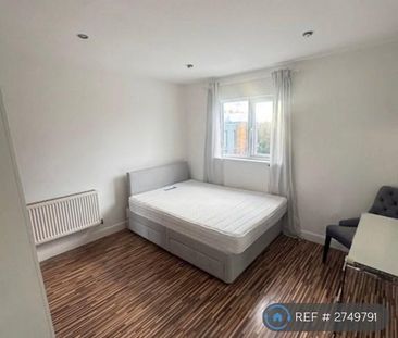 1 bedroom in a house share to rent - Photo 3