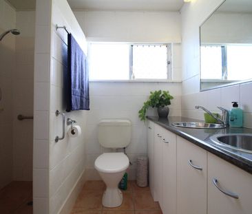4/1 Leichhardt Street, Golden Beach, Qld 4551 - Photo 3