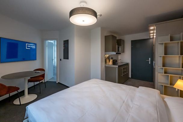 "Neues möbliertes Studio an sehr zentraler Lage in Kriens" - Photo 1