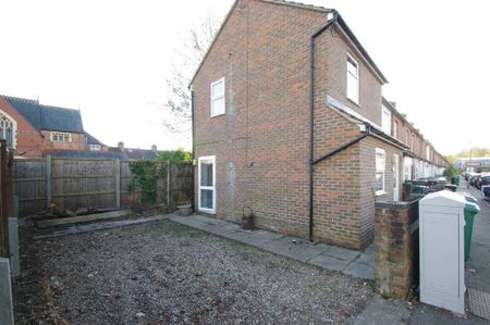 1 bedroom detached house to rent - Photo 5