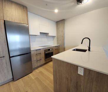 Superbe unité neuve d’une chambre, offerte semi-meublée ! - Photo 3