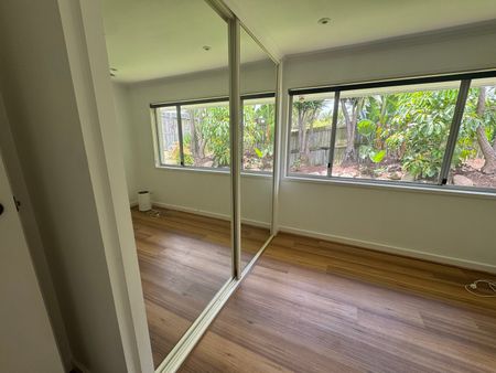 Seventeen Mile Rocks - Photo 3