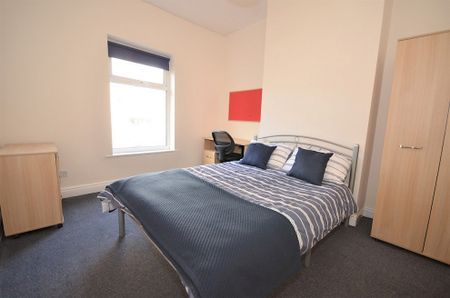 58, Brocco Bank, Botanical Gardens, Sheffield S11 8RR - Photo 2