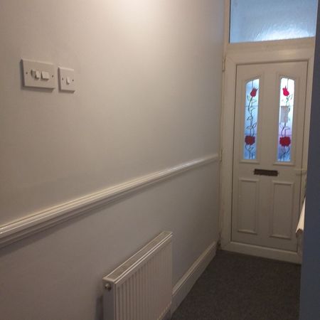 3 Bed Terraced House, Huxley Road, N18 - Photo 3