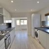 Kings Avenue, Watford - Photo 1