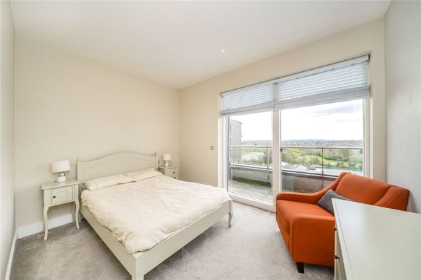 Tizzard Grove, London, SE3 9EP - Photo 1