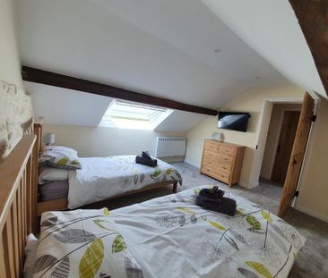 2 bedroom terraced house to rent - Photo 4
