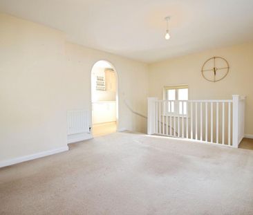 2 bedroom coach house to rent - Photo 6