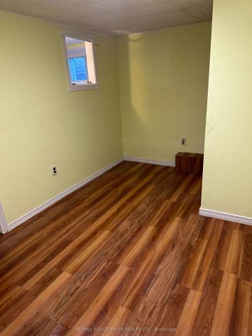 27 Haileybury Drive #Basement - Photo 4