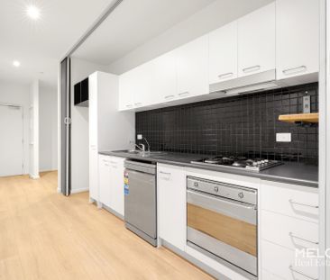 ONE BEDROOM AT FRANKLIN LOFTS - UNFURNISHED - Photo 6