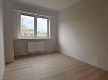 Appartement te huur in Berchem - Foto 2
