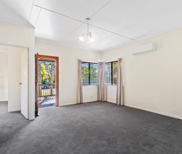 Tidy Family Home - Photo 3