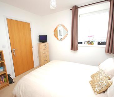 2 bed upper floor apartment to let in Brentwood - Photo 5