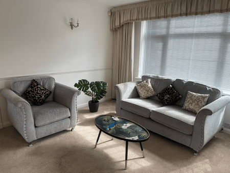 3 bedroom detached house to rent - Photo 3