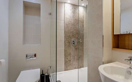 A modern studio apartment in central Cambridge - Photo 4