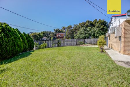 20 Minoa Street, Woodridge QLD 4114 - House For Rent | Domain - Photo 4