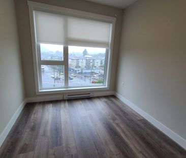 Large 2 Bedroom Unit with Den! - Photo 5