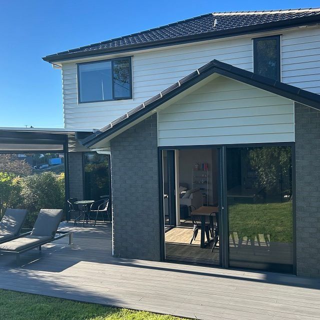 Modern family home in quiet cul-de-sac - Photo 1