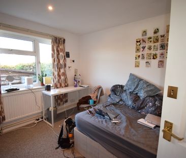 4 bed semi-detached bungalow to rent in Bek Close, Norwich, NR4 - Photo 2