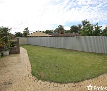 9 Kidman Court, Thornlie WA 6108 - Photo 6