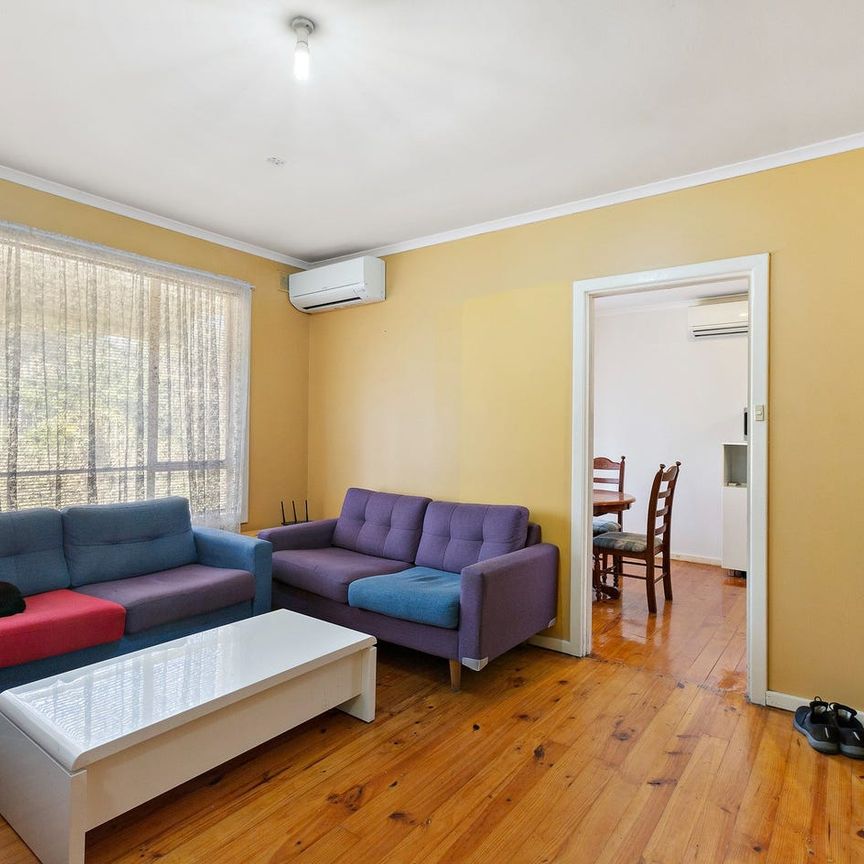 Experience Tranquility and Convenience at Your Doorstep! - Photo 1