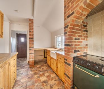 2 bedroom cottage to rent - Photo 5