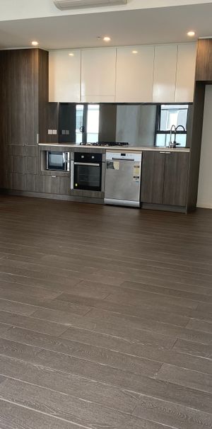 Modern two bedroom unit on 4th floor - Photo 1